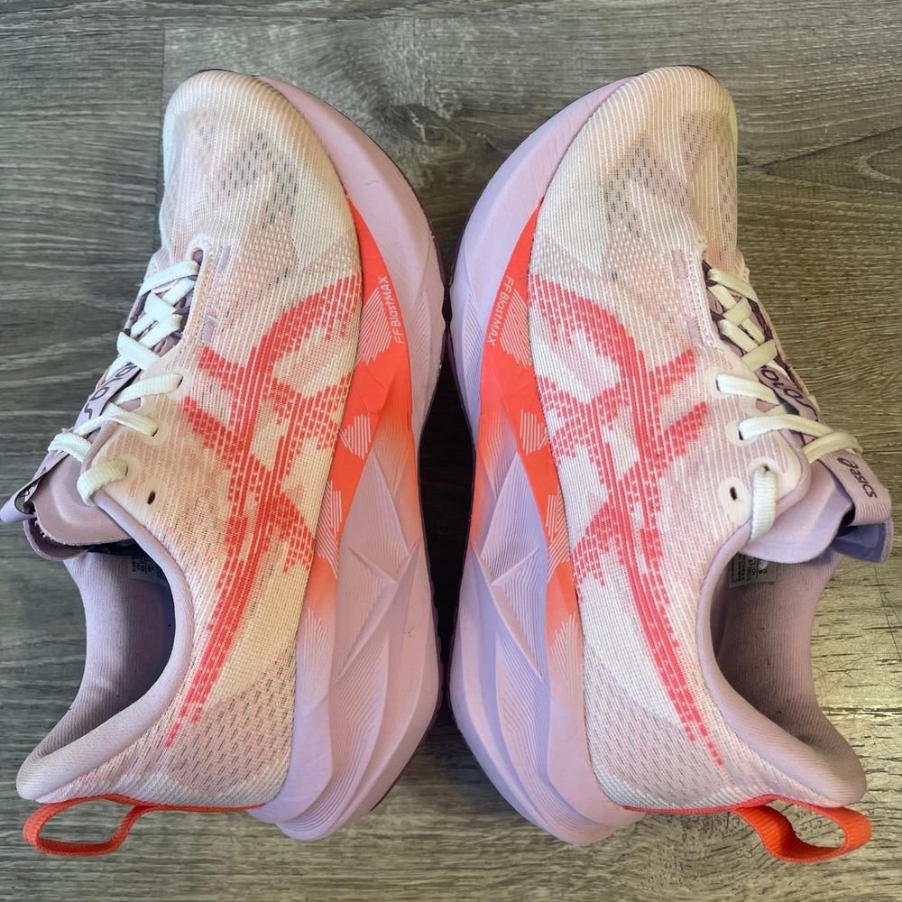 ASICS Novablast 4 Womens Running Shoes Lavender Coral 1012B765 Size 8